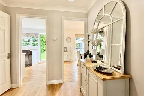 4 bedroom detached house for sale, Hopkins Mead, Chelmer Village, Chelmsford