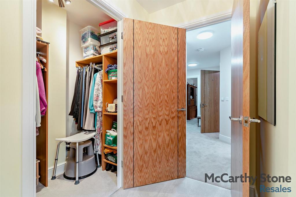8658821-interior08-800.jpg