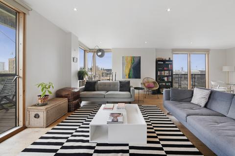 2 bedroom flat for sale, Island House, London E3