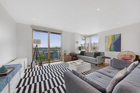 2 bedroom flat for sale, Island House, London E3