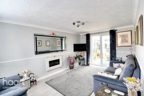 13 Penhale Close, Bromley, Orpington, BR6 9XS