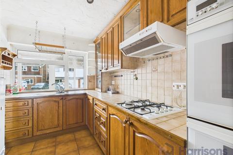 3 bedroom semi-detached house for sale, Wheatsheaf Close, Boughton-Under-Blean, Faversham, Kent, ME13 9TD