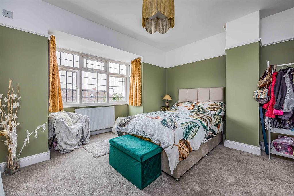 59 Woodfield Avenue, Drayton-Small-Portico Marketin
