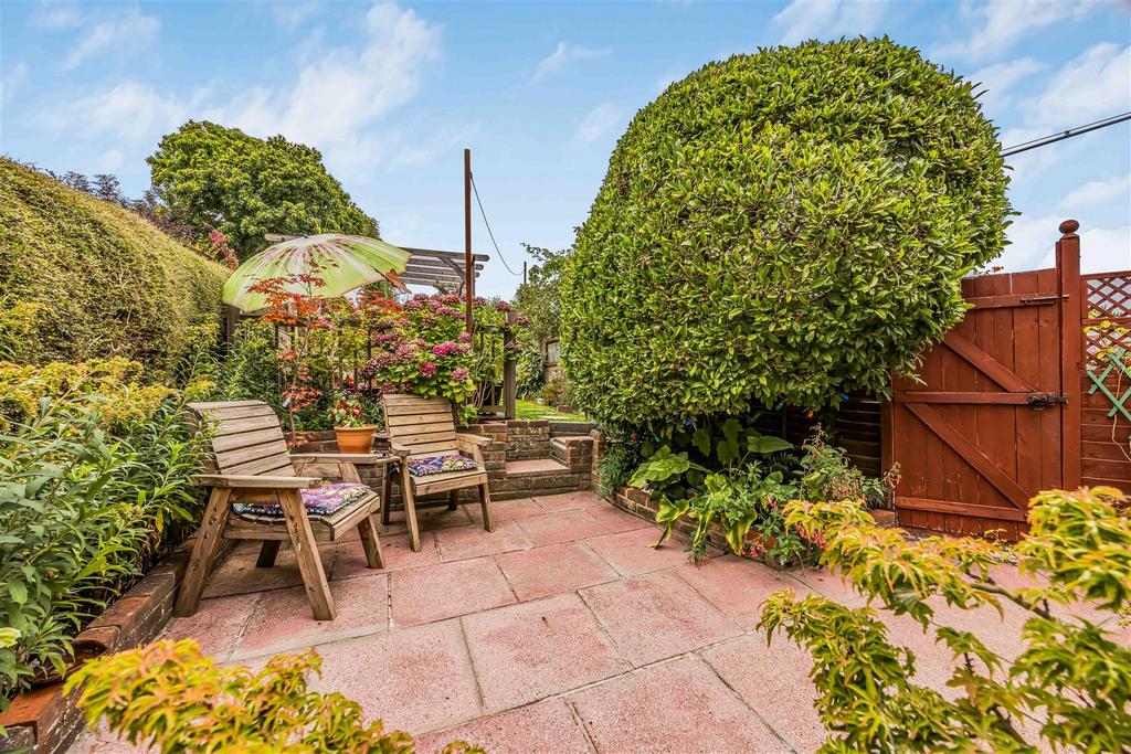 59 Woodfield Avenue, Drayton-Small-Portico Marketin