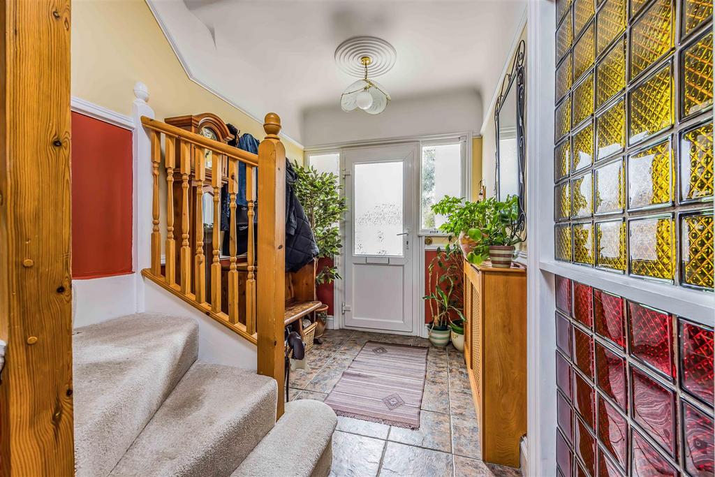 59 Woodfield Avenue, Drayton-Small-Portico Marketin