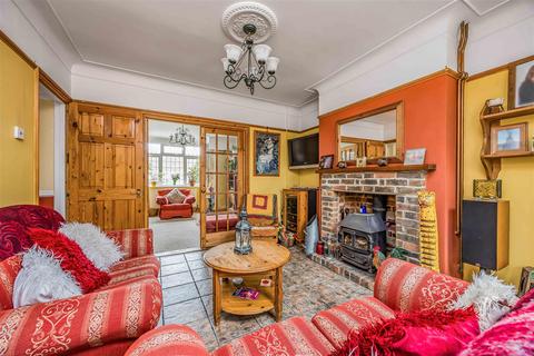 4 bedroom semi-detached house for sale, Woodfield Avenue, Portsmouth PO6