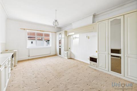 3 bedroom apartment for sale, Bromley Road,  Lytham St. Annes, FY8