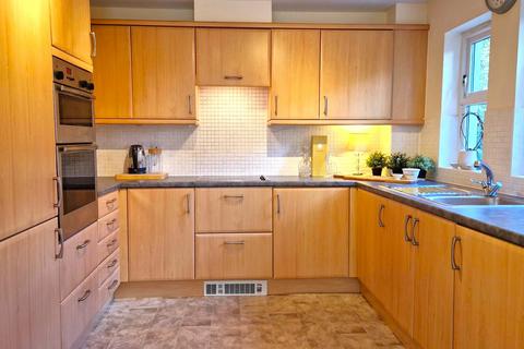 1 bedroom property for sale, London Road, Ascot