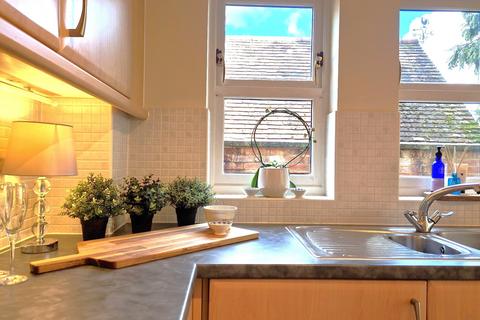 1 bedroom property for sale, London Road, Ascot