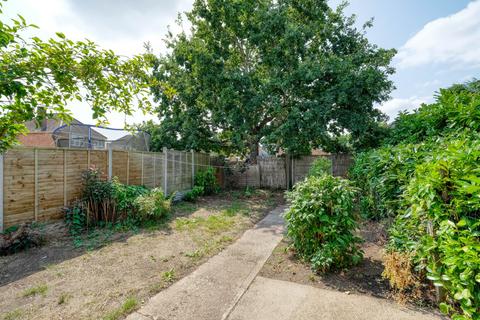 4 bedroom semi-detached house for sale, Chamberlain Crescent, Shirley, B90