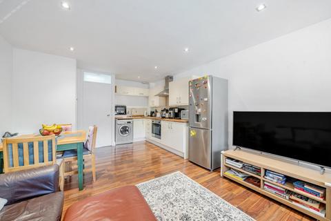 1 bedroom maisonette for sale, St. Michaels Close, Fleet, Hampshire, GU51
