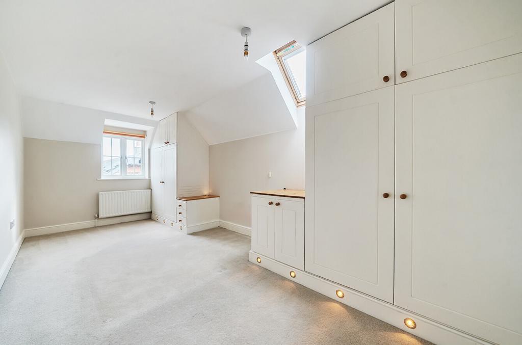 1334411-7-68a2ed8...