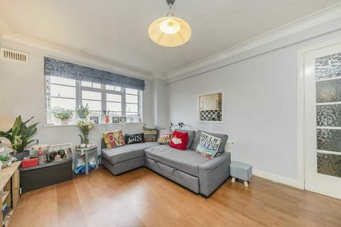 1 bedroom flat for sale, Streatham High Road, London SW16