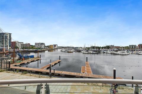 2 bedroom apartment for sale, Neptune Square, Ipswich, Suffolk, IP4