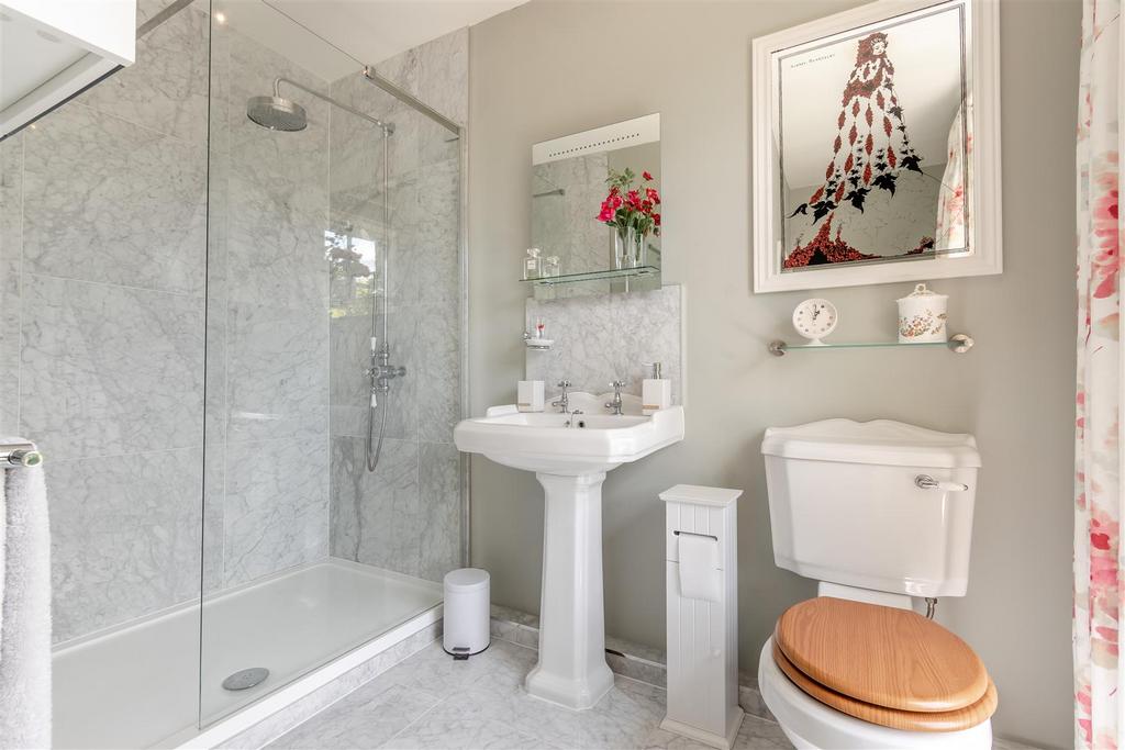 En Suite Shower Room