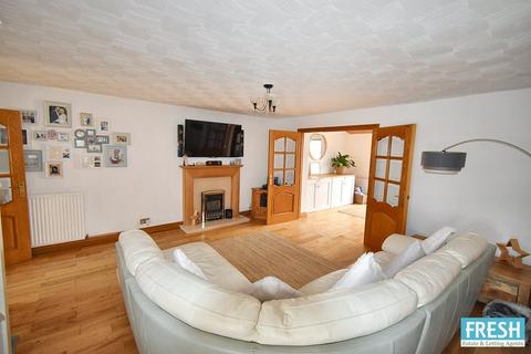 4 bedroom detached house for sale, Huntingdon Way, Sketty, Swansea, SA2