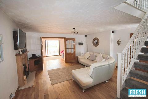 4 bedroom detached house for sale, Huntingdon Way, Sketty, Swansea, SA2
