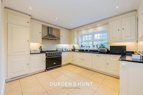 undefined, Regents Drive, Woodford Green, IG8