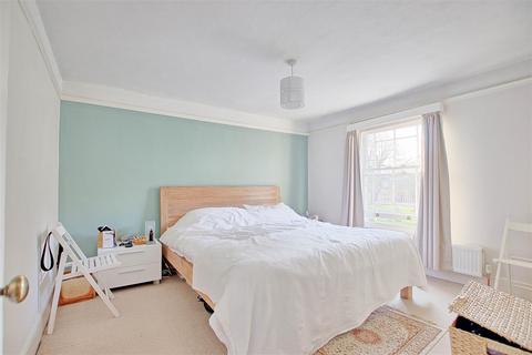 11 Church Close, Cottenham, Cambridge, CB24 8SL