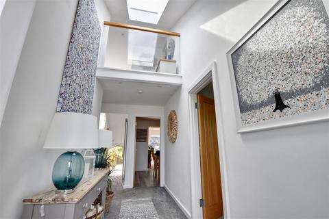 undefined, Waites Lane, Fairlight