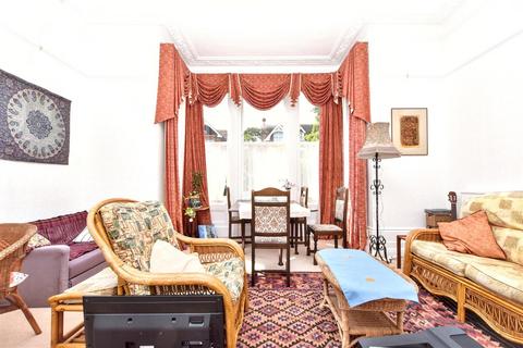 2 bedroom flat for sale, Grassington Road, Eastbourne