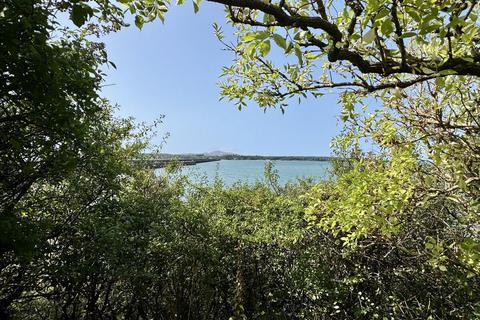 undefined, Pont Lasiwen, Valley, Anglesey, LL65