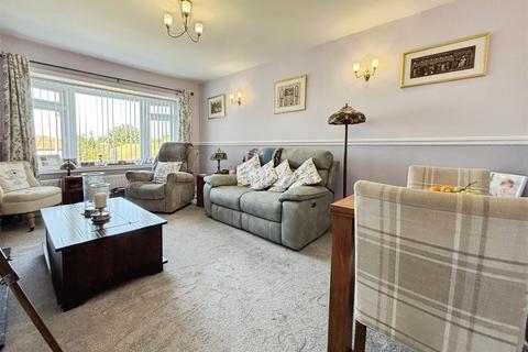 34 Queens Rise, Bradford, BD2 4BS