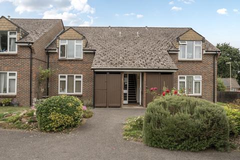 1 bedroom flat for sale, Thornton End, Holybourne, Alton, Hampshire, GU34