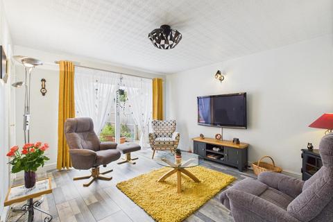 2 bedroom semi-detached house for sale, Bruce Road, Kidderminster