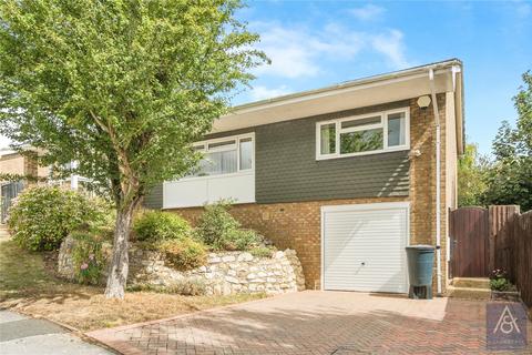 undefined, Old Barn Close, Buckingham MK18