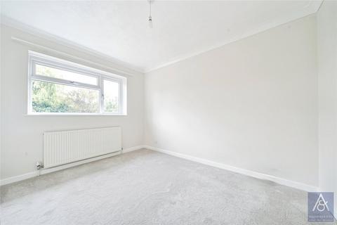 undefined, Old Barn Close, Buckingham MK18