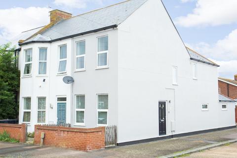 2 bedroom end of terrace house for sale, Fife Road, Herne Bay, Kent, CT6