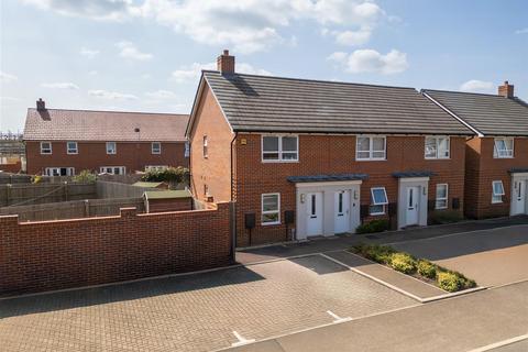 undefined, Grand Junction, Aylesbury HP22