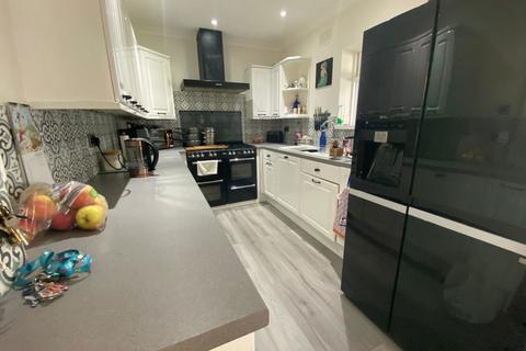 2 bedroom semi-detached house for sale, Winforde Crescent, Leicester LE3