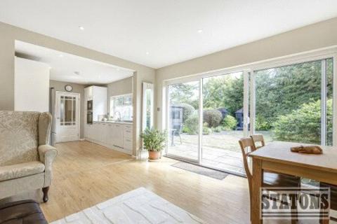 3 bedroom bungalow for sale, Moffats Close, Brookmans Park, Hertfordshire, AL9