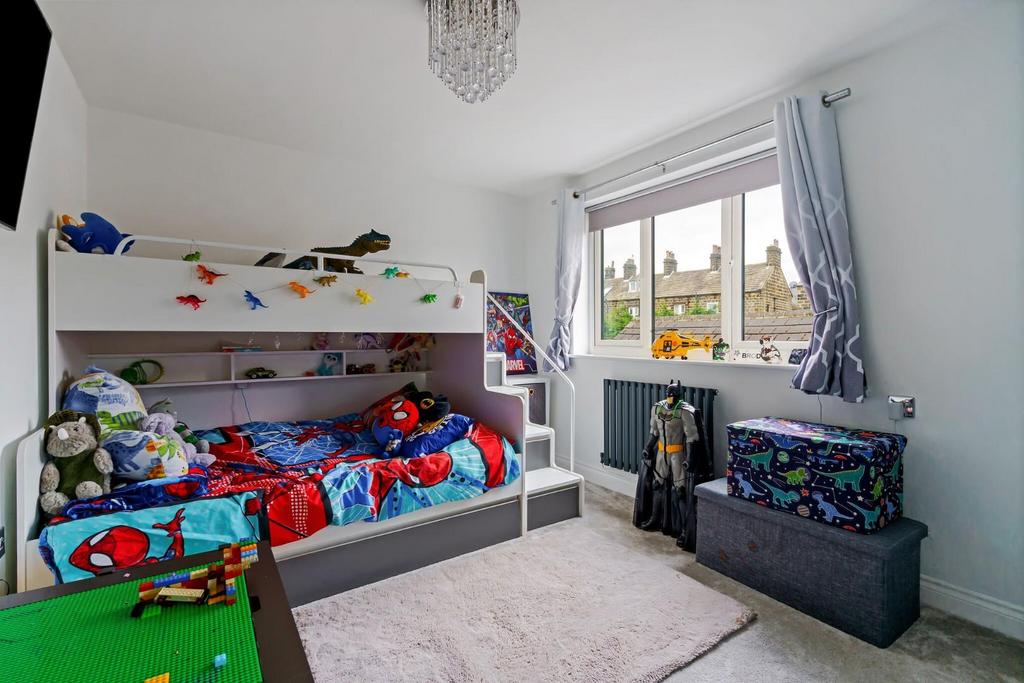 87787 6 Cairn Avenue Guiseley  (21) low.jpg