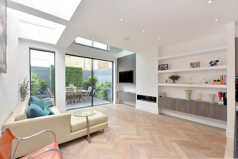 undefined, Lindrop Street, Fulham, Hammersmith and Fulham, London, SW6