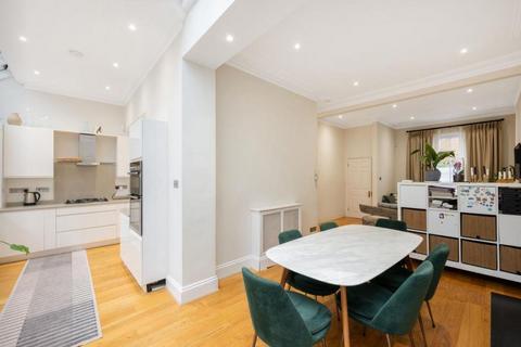 undefined, Belgrave Gardens, St John's Wood, NW8