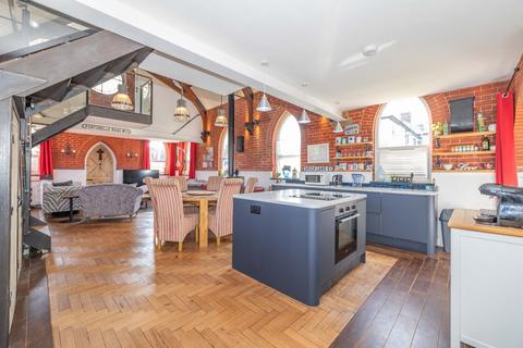 2 bedroom detached house for sale, Kennington Road,, Ashford, TN24