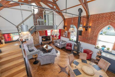 2 bedroom detached house for sale, Kennington Road,, Ashford, TN24