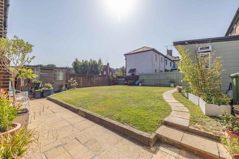 2 bedroom detached house for sale, Kennington Road,, Ashford, TN24