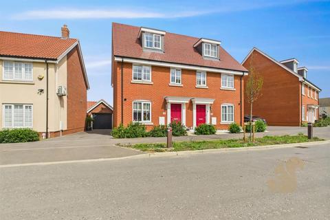 3 bedroom semi-detached house for sale, St. Edmunds Drive, Bury St. Edmunds IP30