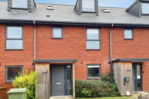 94 High Street, Cam, Dursley, GL11 5LH