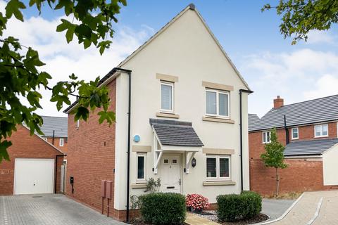 3 bedroom detached house for sale, Farrier Street, Blunsdon, Swindon, SN26