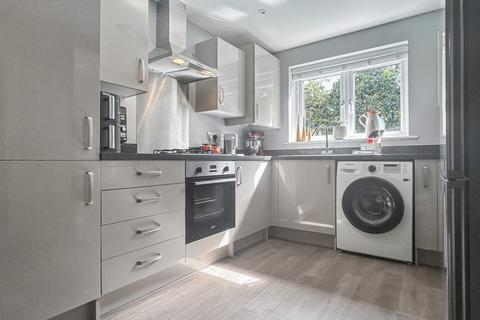 3 bedroom detached house for sale, Farrier Street, Blunsdon, Swindon, SN26