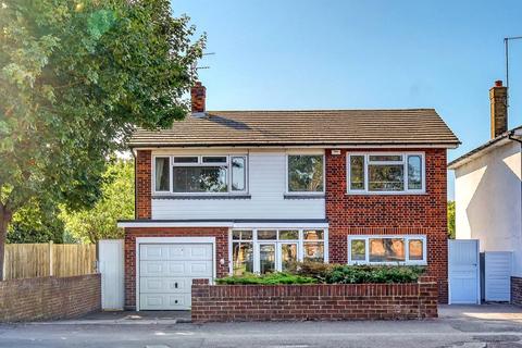 undefined, Southchurch Boulevard, Thorpe Bay Borders, Essex, SS2