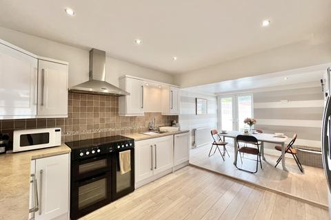 5 bedroom semi-detached house for sale, Arundel Avenue, Bispham FY2
