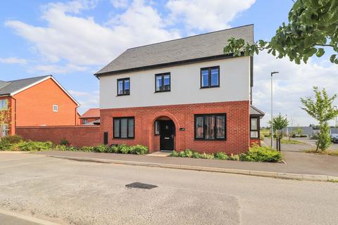 4 bedroom detached house for sale, Greenfield Way, Peterborough PE7