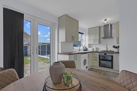 2 bedroom terraced house for sale, Cranleigh Drive, Whitfield, Dover, CT16