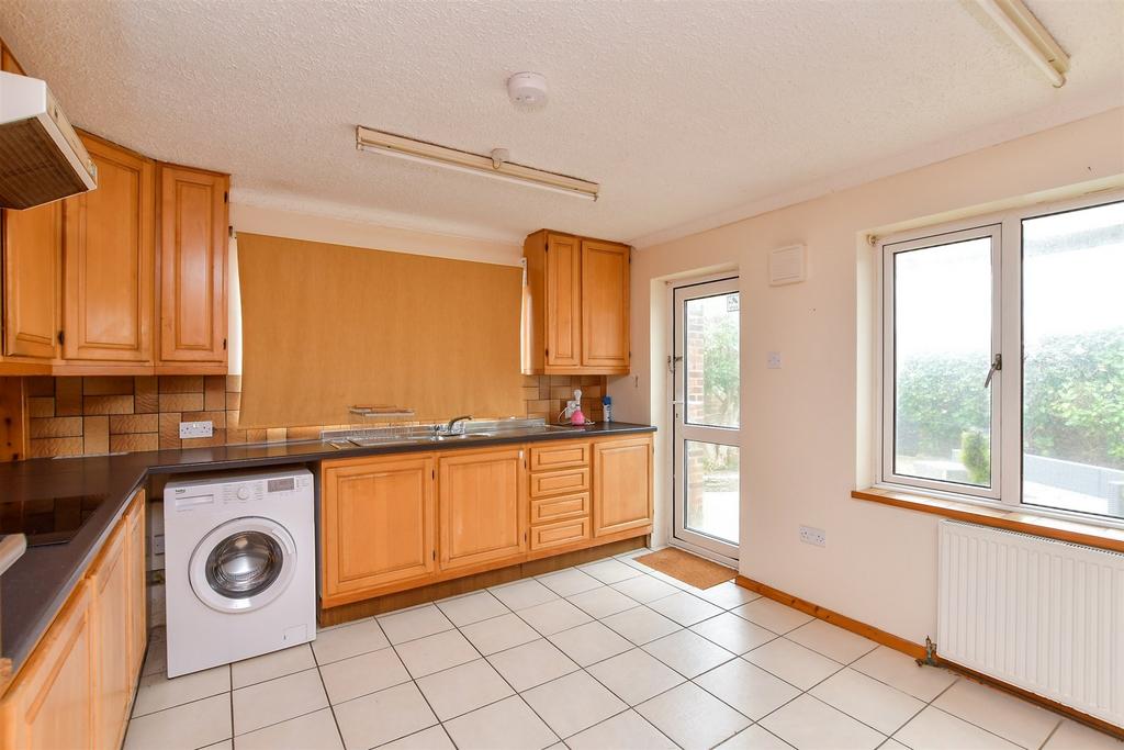Kitchen/ Breakfast Room